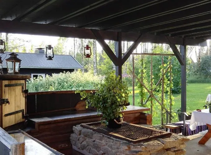 Bear Manor Bed & Breakfast *