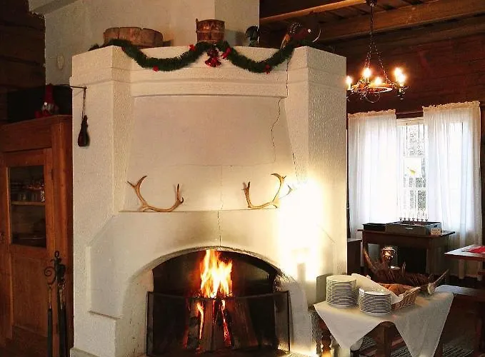 Bear Manor Bed & Breakfast *